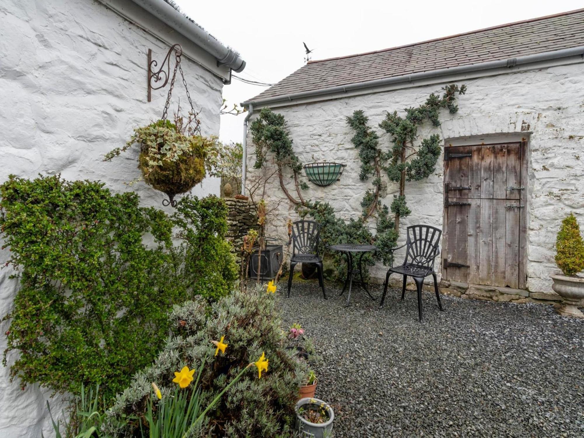 Secluded Holiday Home In Ceredigion With Garden Pennant  Экстерьер фото